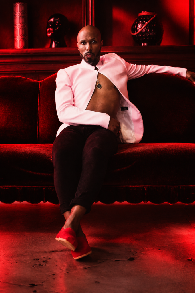 Copy of EROS Vitor 02 Seated Fashion